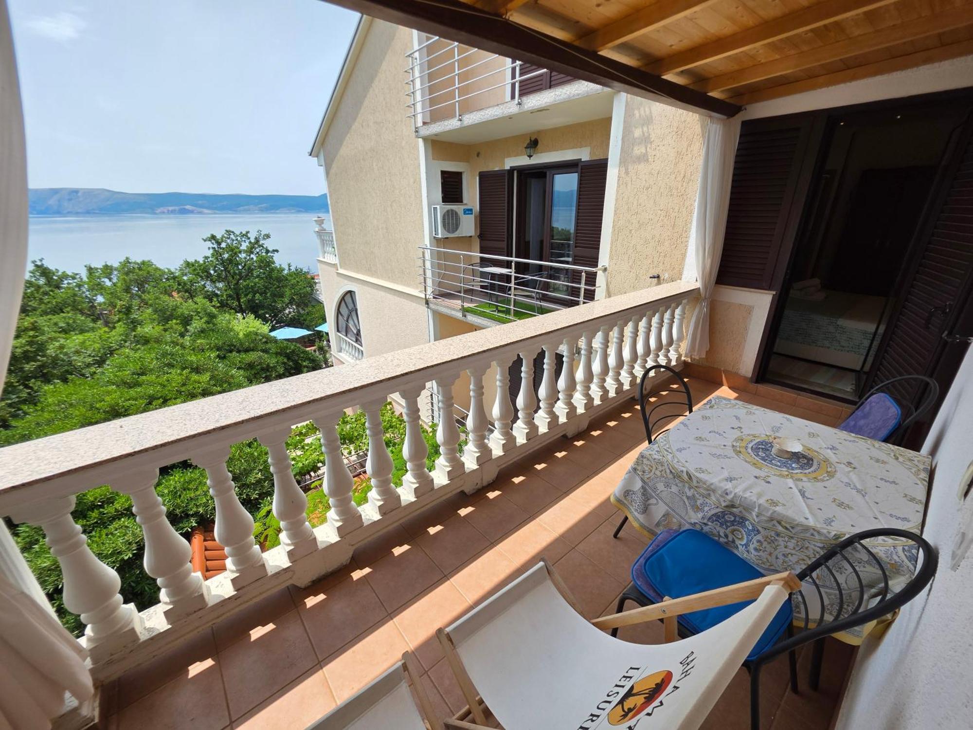 Apartments Villa Vera Novi Vinodolski Exterior photo