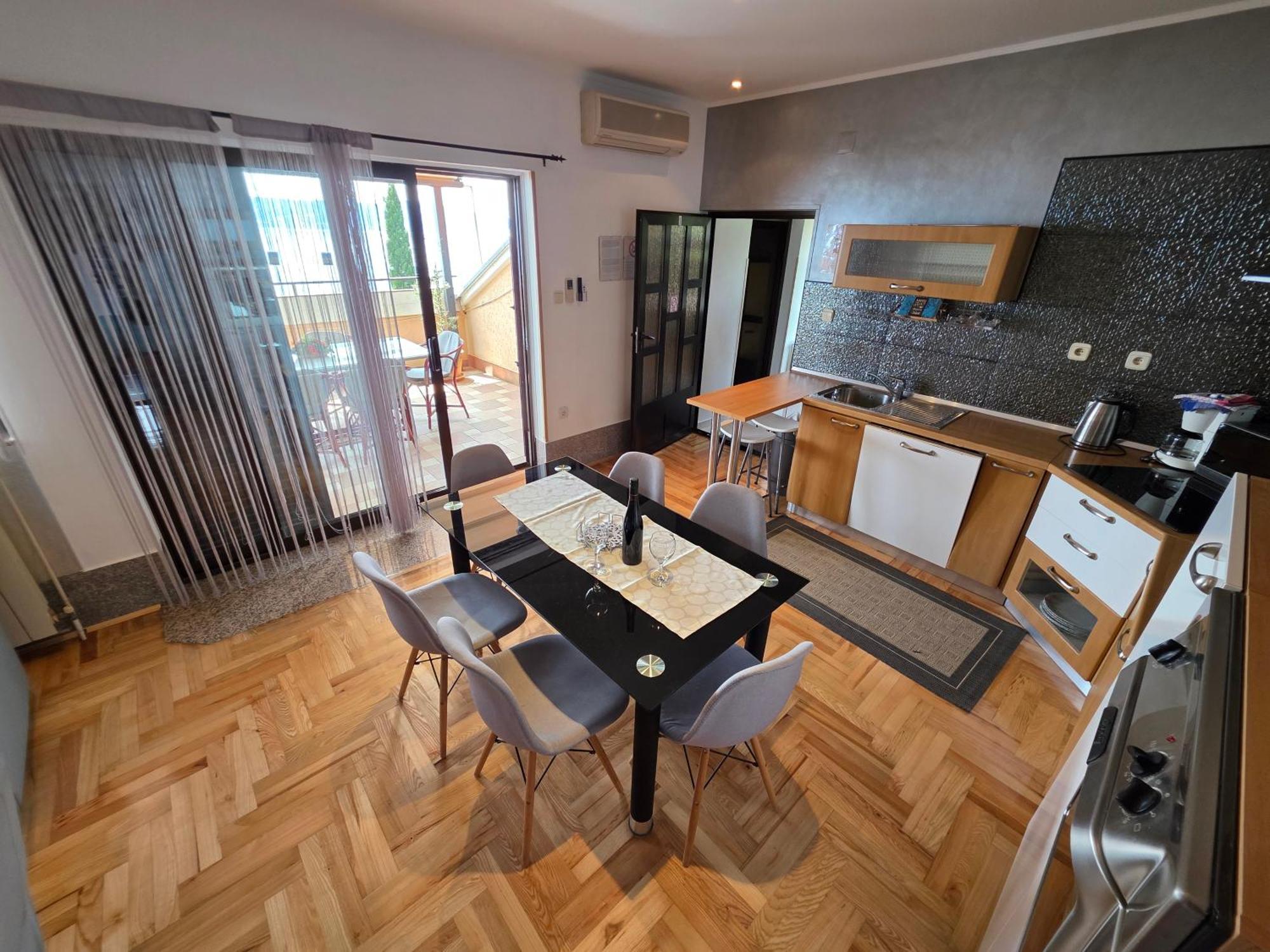 Apartments Villa Vera Novi Vinodolski Exterior photo